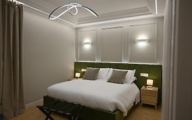 Mom Apartment Rooms&Suites